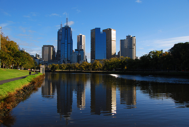 Melbourne Yarra River - MyDriveHoliday